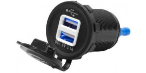 USB aljzat DC 12-24V; DC 5V / 3.1A (motorkerékpárhoz)